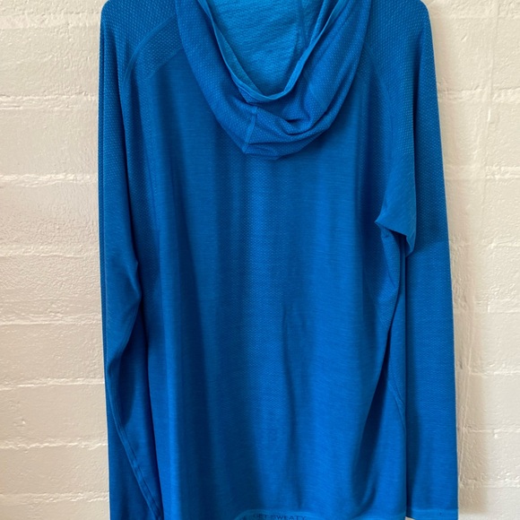 Lululemon Men’s XL light weight hoodie. Size is XL. Color is blue - Picture 2 of 6